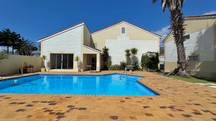 1 Bedroom Property for Sale in Harbour Island Western Cape